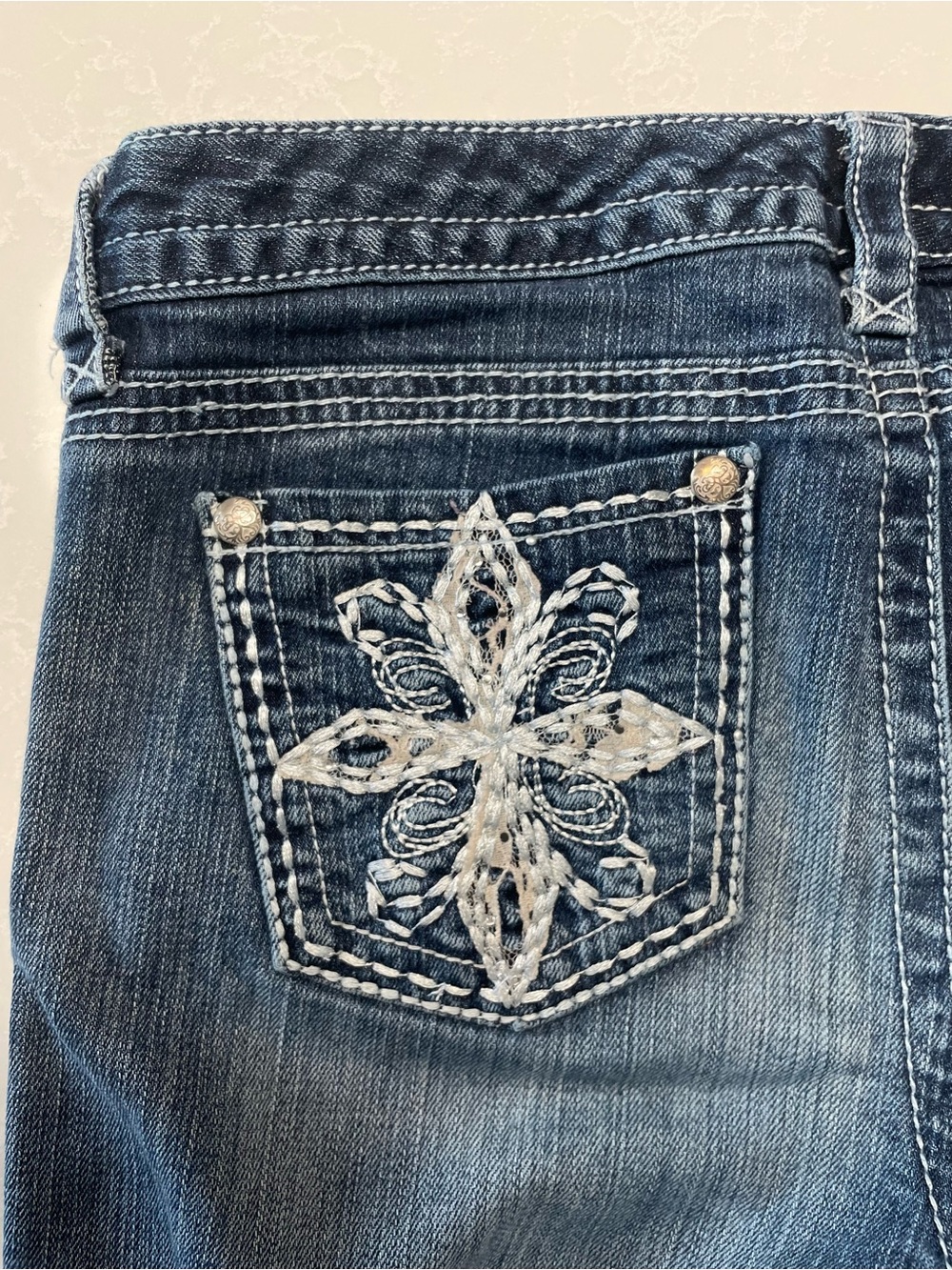 Y2K Maurices Premium Denim Capri Jeans - Picture 8 of 9